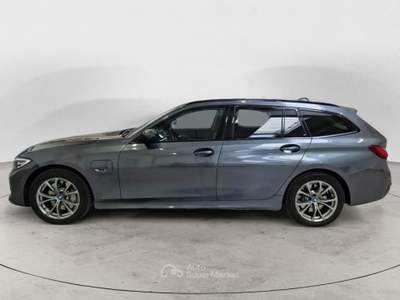 BMW Serie 3 330e 330e xDrive auto FINO A 3 ANNI DI GARANZIA POSSIBILITA' DI 3 ANNI DI MANUTENZIONE ORDINARIA Grigio usata Salerno