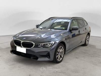 BMW Serie 3 330e 330e xDrive auto FINO A 3 ANNI DI GARANZIA POSSIBILITA' DI 3 ANNI DI MANUTENZIONE ORDINARIA Grigio usata Salerno
