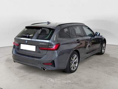 BMW Serie 3 330e 330e xDrive auto FINO A 3 ANNI DI GARANZIA POSSIBILITA' DI 3 ANNI DI MANUTENZIONE ORDINARIA Grigio usata Salerno