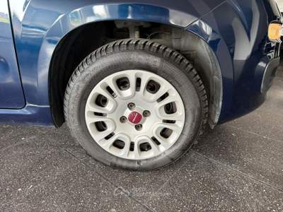 Fiat Panda Panda 1.2 Easy s&s 69cv my19 Blu/Azzurro usata Varedo