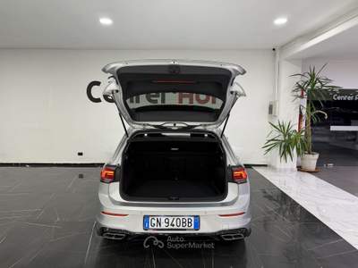 Volkswagen Golf 2.0 TDI Life DSG usata Caresanablot