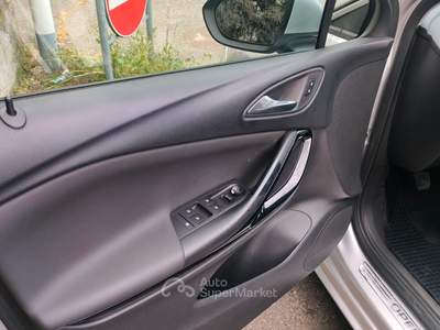 Opel Astra Non fumatore Argento usata San Marzano Oliveto