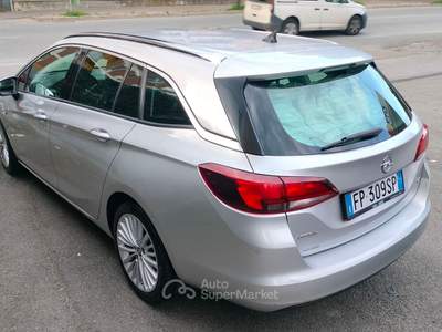 Opel Astra Non fumatore Argento usata San Marzano Oliveto