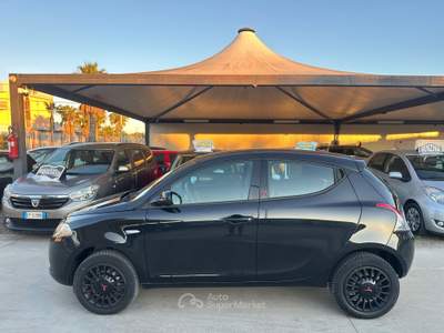Lancia Ypsilon 0.9 METANO ELEFANTINO 2015 Nero usata Terlizzi