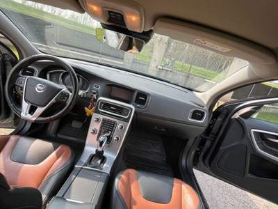 Volvo V60 Cross Country volvo tenuta bene mai avuto dei problemi Grigio usata Cento