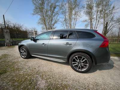 Volvo V60 Cross Country volvo tenuta bene mai avuto dei problemi Grigio usata Cento