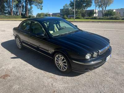 Jaguar X-Type buone condizioni Nero usata JESI