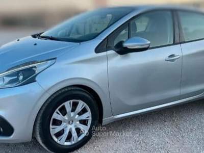 Peugeot 208 Ottime condizioni generali Argento usata Manduria