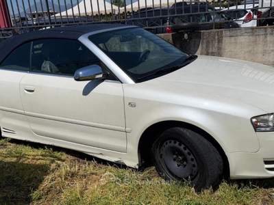 Audi A4 Cabriolet 2.0 TDI F.AP. Bianco usata ANGRI