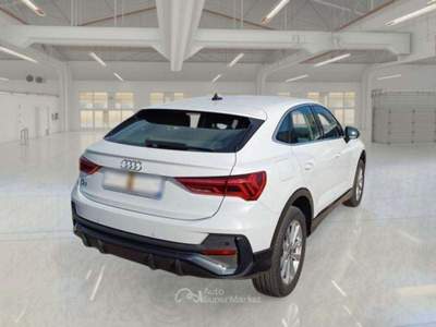 Audi Q3 Q3 I 2019 Sportback Sportback 35 2.0 tdi Business Plus s-tronic Bianco usata Zola Predosa
