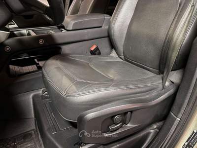 Land Rover Defender 110 3.0d i6 mhev X-Dynamic S awd 200cv auto Verde usata Puegnago del Garda