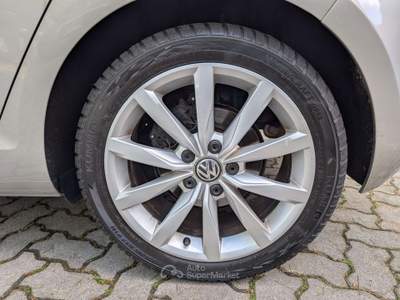 Volkswagen Golf 5p 1.6 tdi Comfortline 110cv dsg Grigio usata Cairate