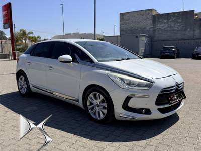 DS Automobiles DS 5 DS5 2.0 Diesel 163Cv 4x4 del 2015 Bianco usata Mazara del Vallo