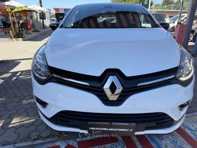 Renault Clio Clio IV  1.5 dci energy Duel 75cv OK NEOPATENTATI usata Milano