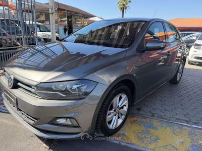 Volkswagen Polo VI  5p 1.0 tgi Highline 90cv BLUEMOTION OK NEOPATE Grigio usata Milano