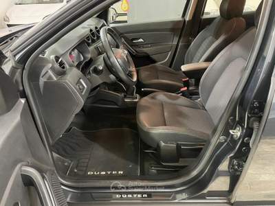 Dacia Duster 4x2 Prestige Grigio usata Giugliano in Campania