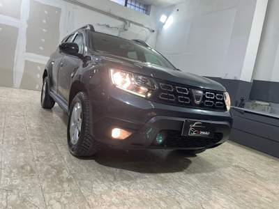 Dacia Duster 4x2 Prestige Grigio usata Giugliano in Campania