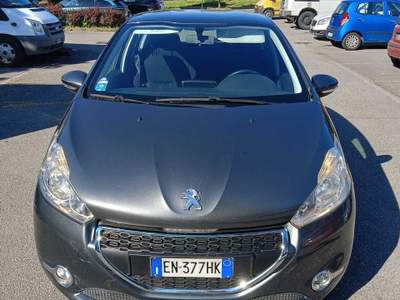 Peugeot 208 unico proprietario non fumatore Grigio usata Vignate