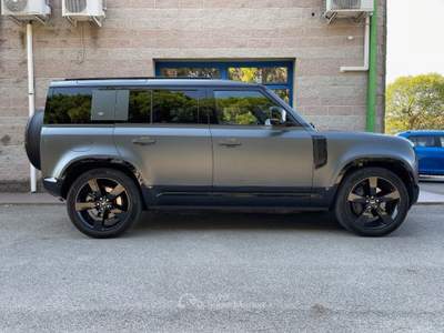 Land Rover Defender 2.0 SI4 PHEV X-DYNAMIC AWD KM-14.700 UNIPROPR. Grigio usata Venezia