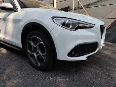 Alfa Romeo Stelvio GANCIO TRAINO Bianco usata Bregnano