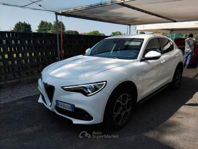 Alfa Romeo Stelvio GANCIO TRAINO Bianco usata Bregnano