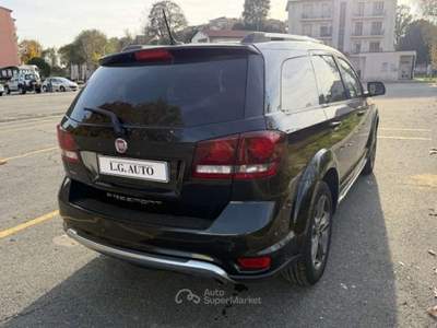 Fiat Freemont 2.0 mjt 16v CROSS 4x4 170cv auto Nero usata Banchette