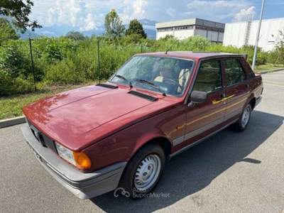 Alfa Romeo Giulietta Giulietta 1.6 Marrone usata Banchette