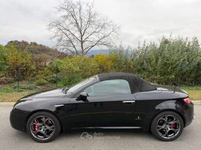 Alfa Romeo Spider Spider 2006 2.4 jdm 210cv Nero usata Banchette Alfa Romeo Spider Spider 2006 2.4 jdm 210cv Nero usata Banchette