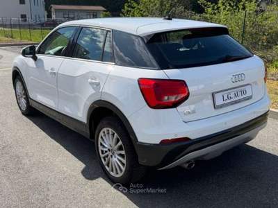 Audi Q2 30 1.6 tdi Business s-tronic Bianco usata Banchette