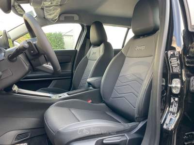 Jeep Avenger 1.2 Turbo E-Hybrid 100CV Altitude eDCT6 Nero usata TORINO