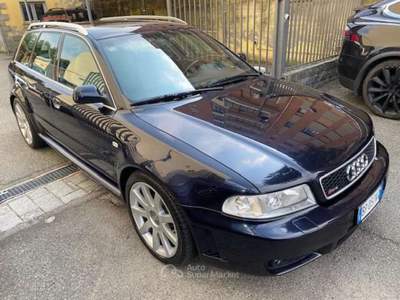 Audi RS 4 Avant 2.7 ** AUTO ORIGINALE ** Blu/Azzurro usata Banchette