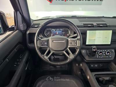 Land Rover Defender 110 3.0 D250 Mild-Hybrid, Hard Top X-Dynamic Nero usata Roma