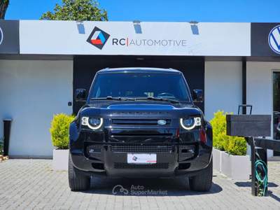 Land Rover Defender 110 3.0 D250 Mild-Hybrid, Hard Top X-Dynamic Nero usata Roma