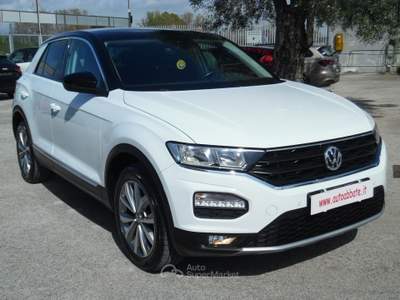 Volkswagen T-Roc 150 CV 4MOTION BlueMotion Bianco usata Qualiano