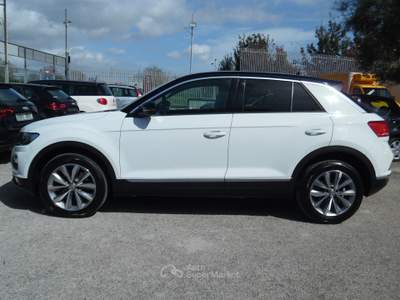 Volkswagen T-Roc 150 CV 4MOTION BlueMotion Bianco usata Qualiano