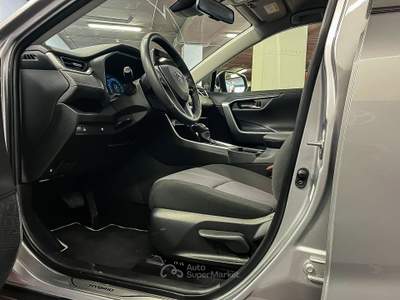 Toyota RAV4 2.5 vvt-ie h Active 2wd 218cv e-cvt Argento usata Saint-Christophe