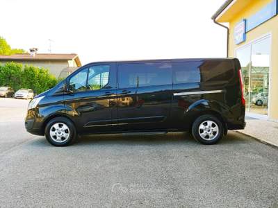 Ford Tourneo Custom TITANIUM-2.0-170CV-AUTO-8 POSTI-L2-GANCIO TRAINO-PREZZO REALE Nero usata Pieve di Soligo
