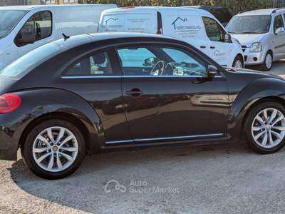 Volkswagen Maggiolino NEW BEETLE 1.6d 65cv CruiseControl Nero usata Roma
