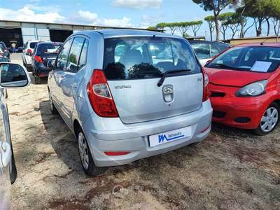 Hyundai i10 1.1 12V 69cv 5 porte CLIMA OK NEOPATENTATI Grigio usata Roma