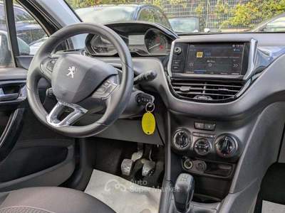 Peugeot 208 1.2cc 82cv Grigio usata Roma