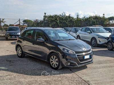 Peugeot 208 1.2cc 83cv Nero usata Roma