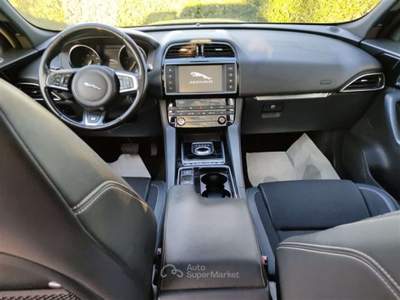 Jaguar F-Pace 2.0d 180cv  R-Sport *MOTORE ROTTO* Nero usata Roma