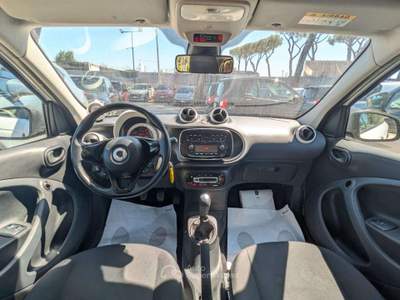 Smart ForFour GPL 1.0cc 71cv CRUISE CONTROL CLIMA AUTOM Bianco usata Roma