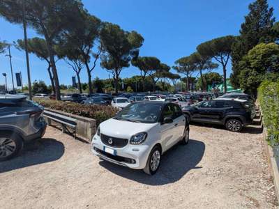 Smart ForFour GPL 1.0cc 71cv CRUISE CONTROL CLIMA AUTOM Bianco usata Roma