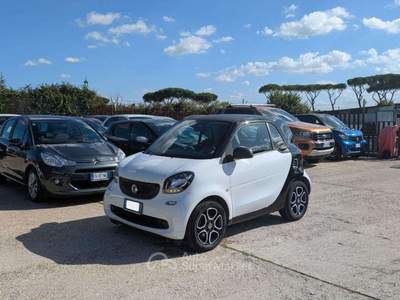 Smart ForTwo 1.0cc YOUNGSTER 61cv CRUISE CONTROL CERCHI IN LEGA Bianco usata Roma