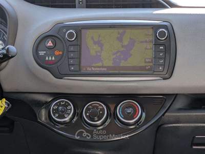 Toyota Yaris 1.4d 90cv NAVI CERCHI IN LEGA Grigio usata Roma