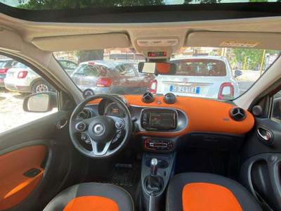 Smart ForFour 1.0cc PASSION 71cv TETTO PANORAMA SENS PARK Arancione usata Roma