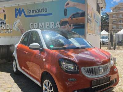 Smart ForFour 1.0cc PASSION 71cv TETTO PANORAMA SENS PARK Arancione usata Roma