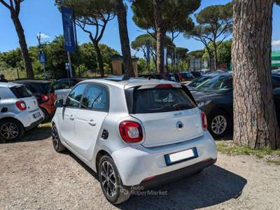 Smart ForFour 1.0 GPL 72CV PASSION TWINAMIC TETTO PANORAMA Bianco usata Roma