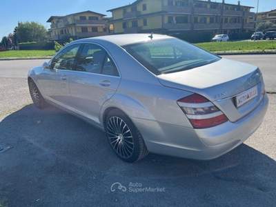 Mercedes-Benz Classe S unicoproprietario motore revisionato ha 172000 km !!! Argento usata Truccazzano